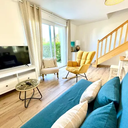 Holiday home Clapo'ty *